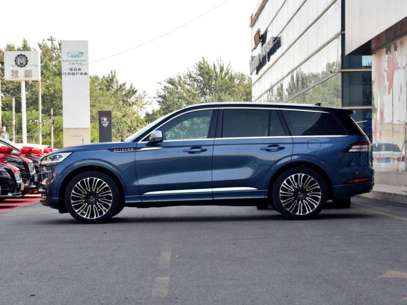新车定位为中大型suv,长宽高分别为5080/2022/1759mm,轴距为3025mm,将
