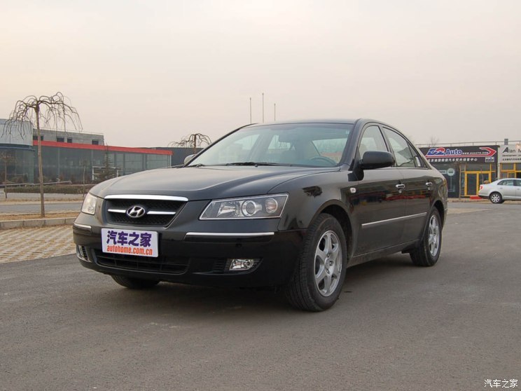 现代北京现代御翔2006款 2.4l 自动顶级型