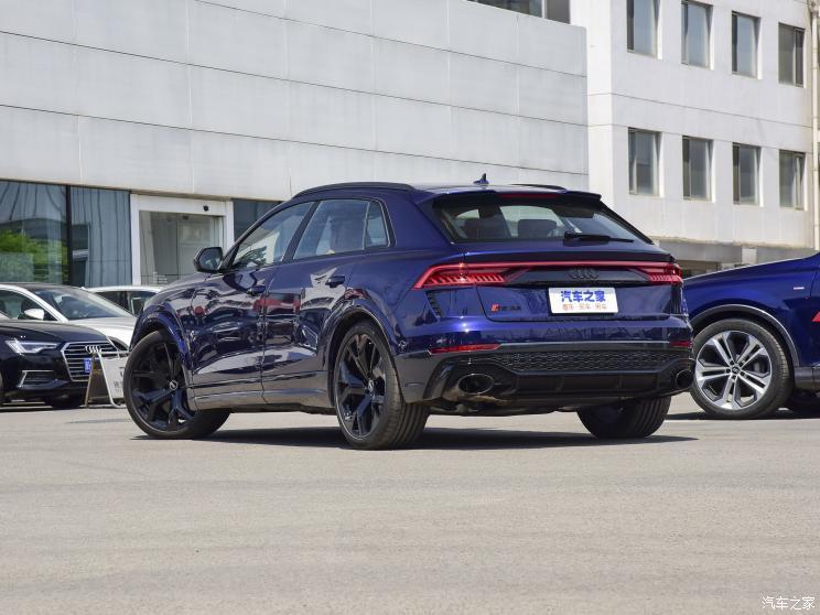 audi sport 奥迪rs q8 2021款 rs q8 4.0t 尊享版