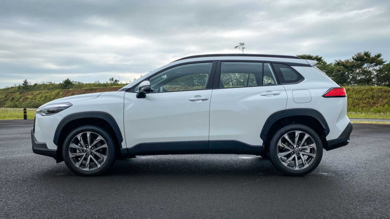 2022款丰田卡罗拉cross实拍神似小号rav4荣放