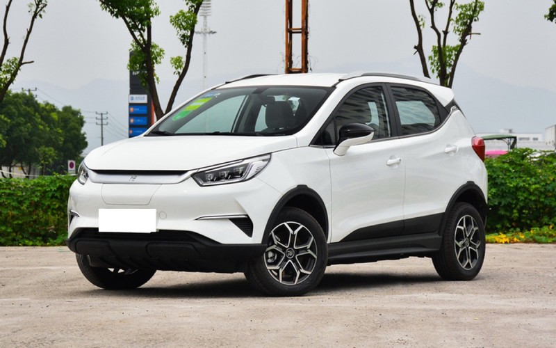比亚迪元plus实车曝光,定位紧凑型suv,多少钱大卖?