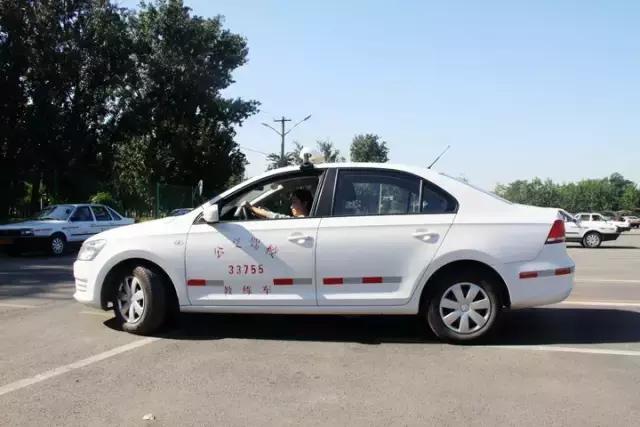 倒车入库总压线，图文讲解轻松搞定