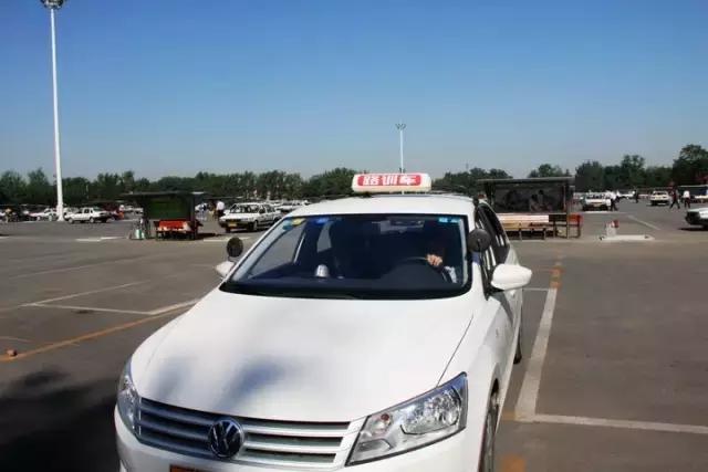 倒车入库总压线，图文讲解轻松搞定