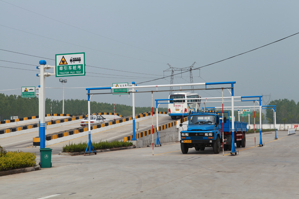 首页 驾校资讯 顺通驾校:桩考 2013桩考考试是在学