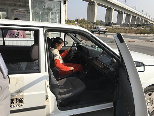 万通驾校百科:学车科目三上车准备步骤及注意事项