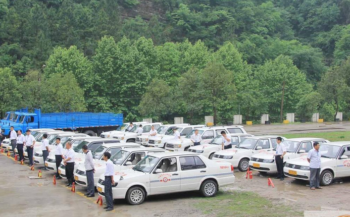 康达驾校——驾考市场的领航者
