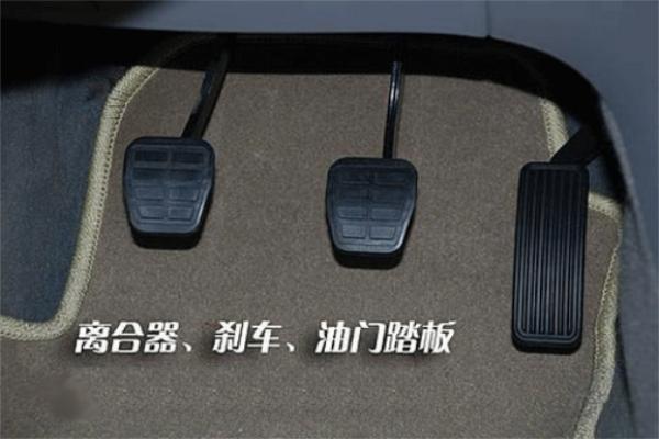 学习倒桩时如何控制好离合器