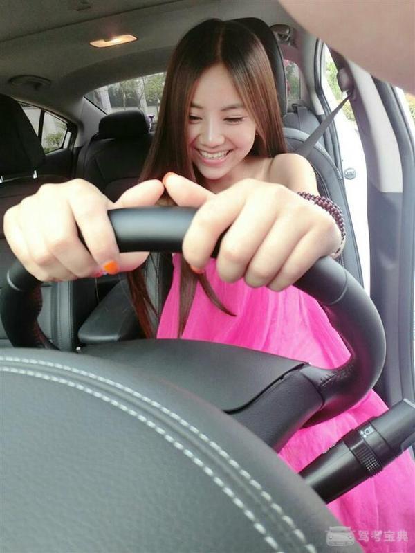 科目三练习时，为什么很多人开车都会跑方向？