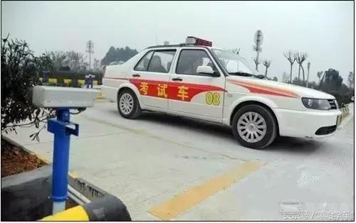 神助攻倒车入库，分解难点+应对技巧！