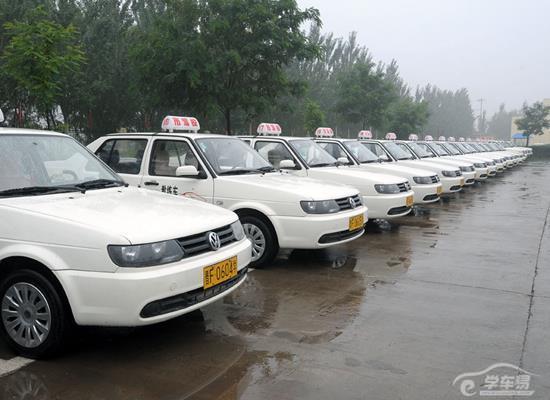 教练车
