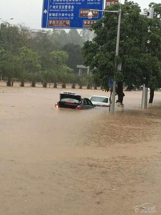 涉水行车