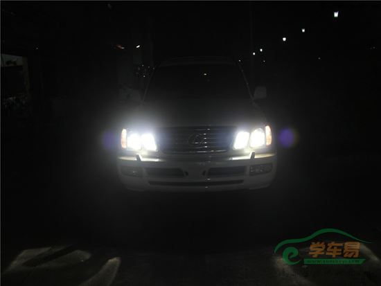 夜间不要开远光灯