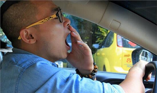 春困秋乏夏打盹 预防开车犯困小常识