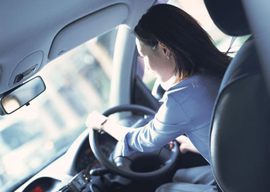 女性开车更易发怒 职业女性尤为注意