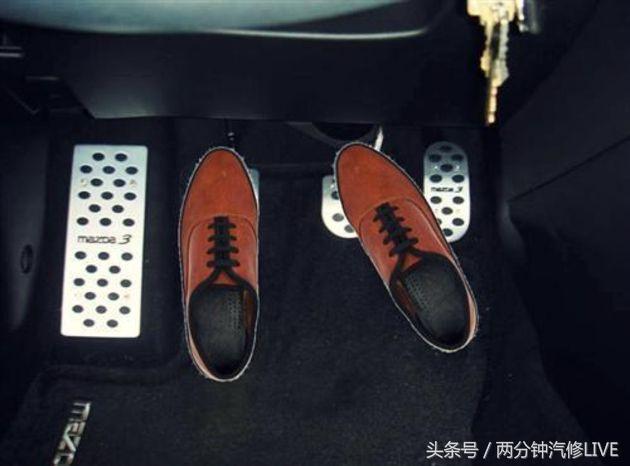 老师傅教你科目三这样踩刹车,上路训练教练肯定不会骂你 老师傅教你科目三这样踩刹车,上路训练教练肯定不会骂你