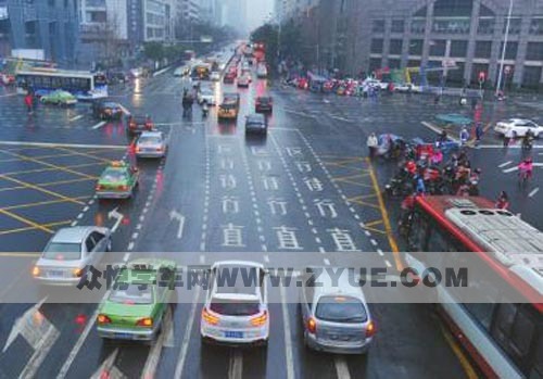 科目三考试遇到这些路口怎么办？