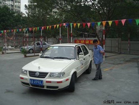 自动挡车死火勿多次踩刹车