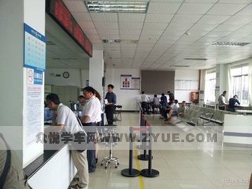 荆州初次申领驾驶证的流程及收费