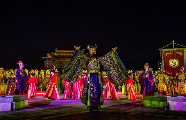 梦回大唐-南门迎来《<a href=https://mengchangan.piao029.com target=_blank class=infotextkey>梦长安</a>》首演（原创摄影）