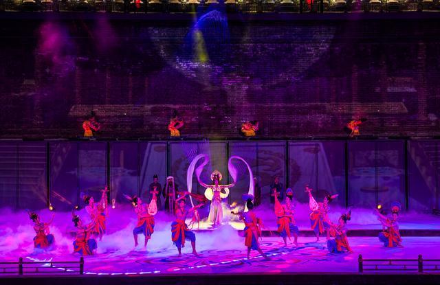 梦回大唐-南门迎来《<a href=https://mengchangan.piao029.com target=_blank class=infotextkey>梦长安</a>》首演（原创摄影）