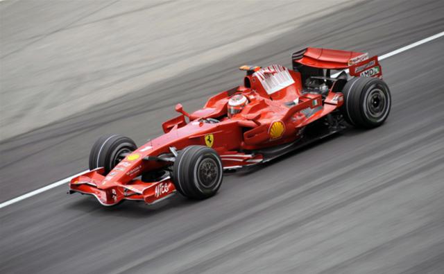 f1赛车手用左脚踩刹车 我们可以吗?