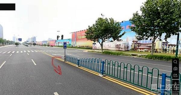 十字路口有掉头标志,可以压双黄实线掉头吗?