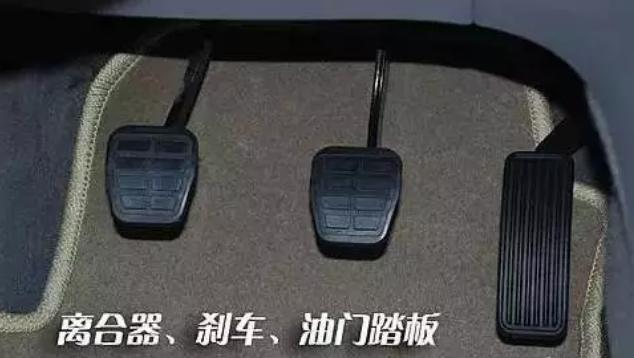 《驾考秘籍》看一遍，如“醍醐灌顶”，修此“秘籍”驾考必过