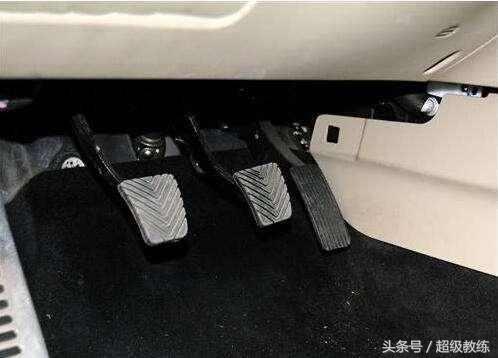 科目二：为什么要花大把时间练习倒车入库，就凭这几点