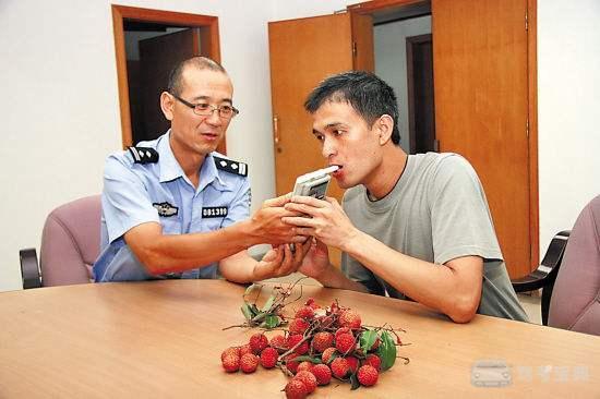 这种水果,吃一个酒驾,三个醉驾,开车千万不能吃!插图(1) 这种水果,吃一个酒驾,三个醉驾,开车千万不能吃!插图(1)