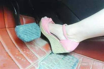 穿高跟鞋开车,后果究竟有多可怕?女司机必看插图 穿高跟鞋开车,后果究竟有多可怕?女司机必看插图