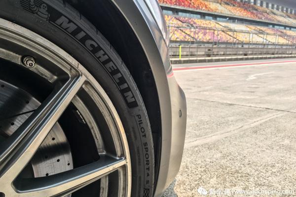 享受运动的快乐 米其林PS4和PS4S赛道体验 享受运动的快乐 米其林PS4和PS4S赛道体验