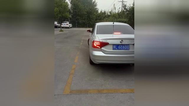 科目二:側方位停車完美出庫技巧,教練車外講解出庫技巧,考試時照著來