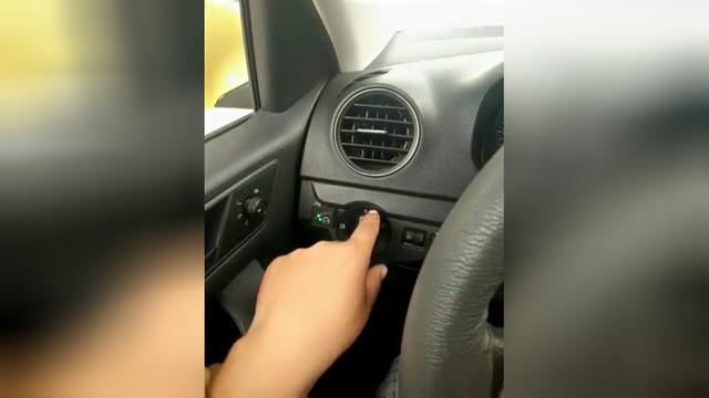 学驾心得:科目三考试灯光操作,教练讲解灯光操作技巧,简单易学!