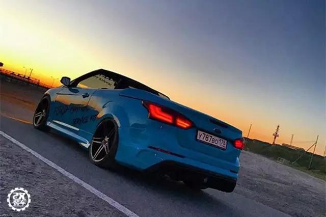 全球首辆敞篷版福克斯RS,没想到竟是几万块