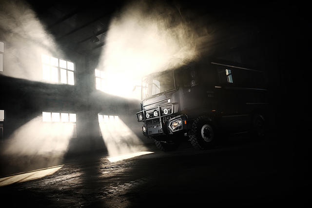 移动的城堡 一款越野能力超强的房车!