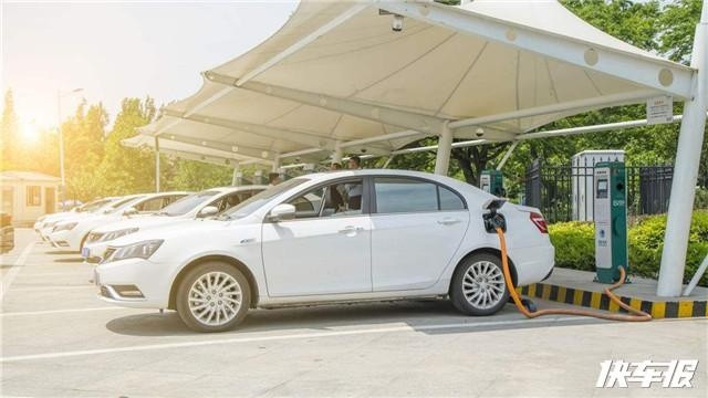 纯电动汽车的补贴那么多,后期保养贵吗?