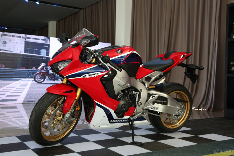 本田火刃cbr1000rr上市 售21.8-27.8万 新闻详情 买车网