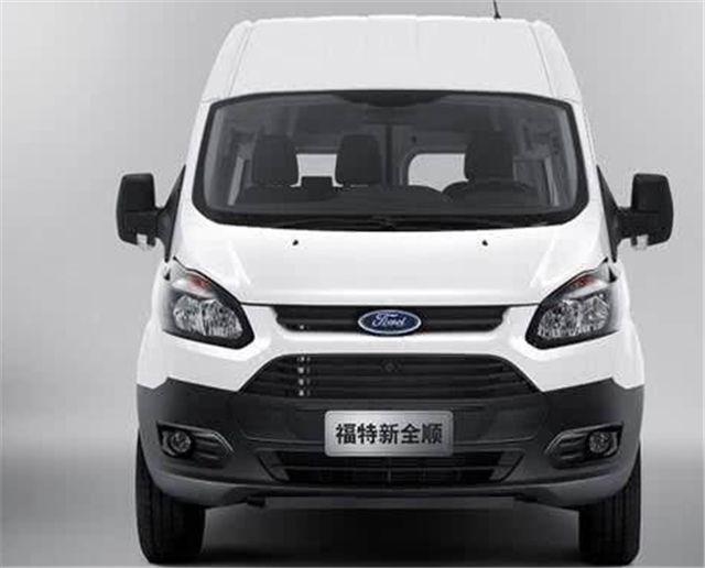 福特这款面包车，比五菱大气多了，拉货拉人都不耽误!