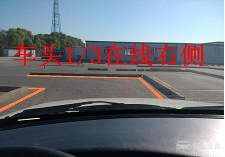 驾考成都学车,直角转弯打方向技巧