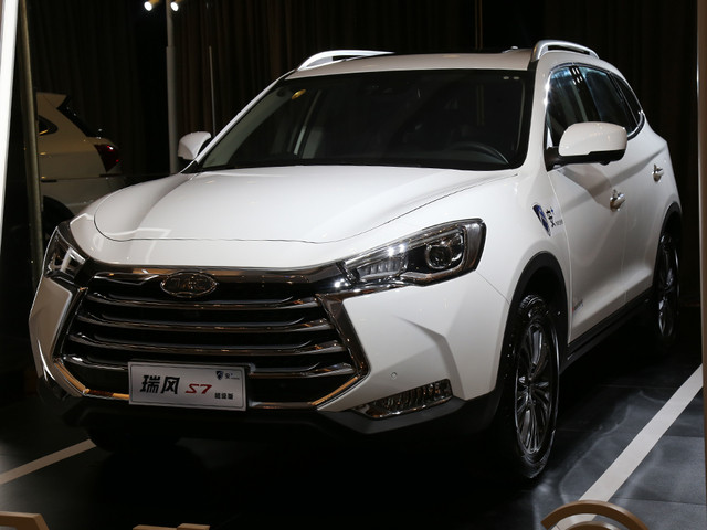 江淮瑞风s7超级版上市 售价10.98万元起