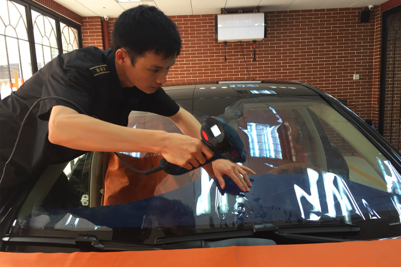 汽车贴膜水很深,刘一就大家如何选择,新手搞明