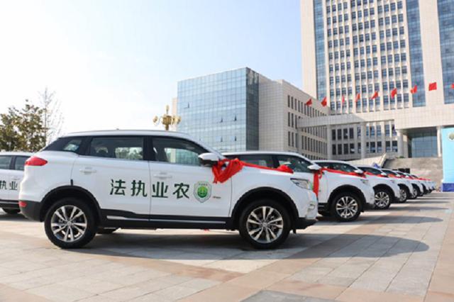 汽车在保质期内,不在4S店保养、私自改装还能