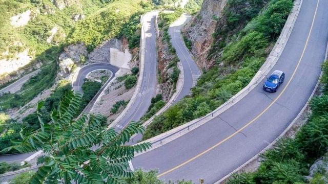 新手跑山路,学会这些技巧就能成为老司机