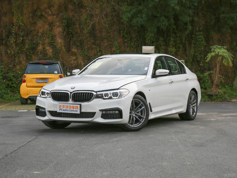 宝马5系对比奔驰e300—宝马5系对比奔驰e300谁更强 - 新闻详情 - 买车