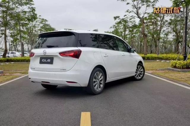 试驾丨五座也能叫mpv?gl6展示mpv的另一面