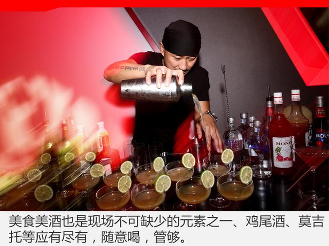 美女陪我开R8在浙赛遛弯儿?2018 Audi Sport嘉年华了解一下 美女陪我开R8在浙赛遛弯儿?2018 Audi Sport嘉年华了解一下
