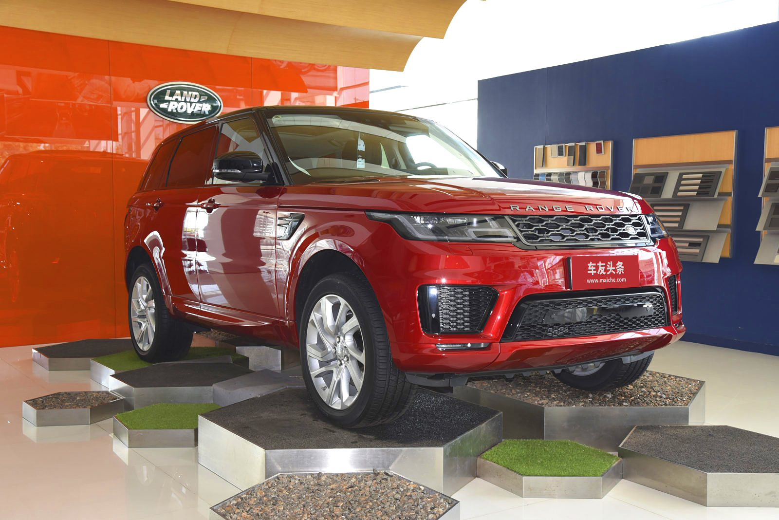 推荐2018款 3.0 V6 HSE DYNAMIC 2018款路虎