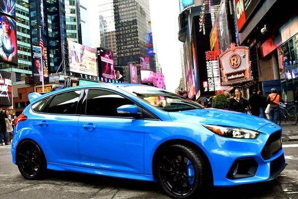 老车主赛道试驾新车，全新福克斯ST Line进步在哪？