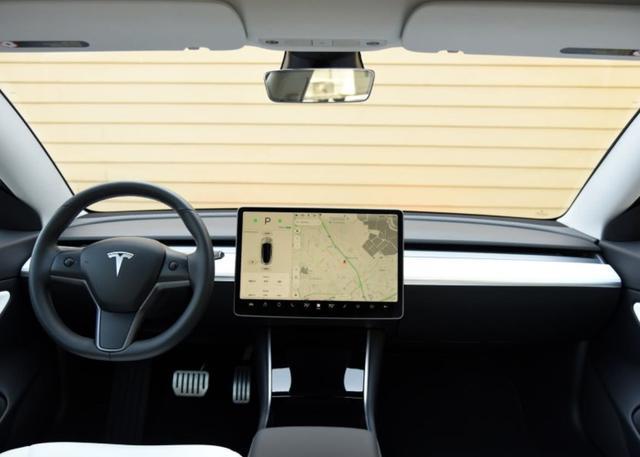 特斯拉独资国产,上海工厂一年产25万台,三十万