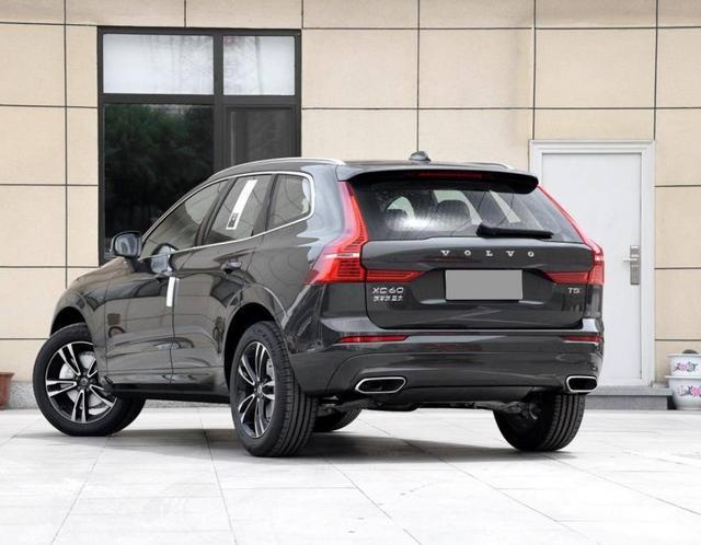 中型豪华SUV对决,沃尔沃XC60和奥迪Q5L,你选
